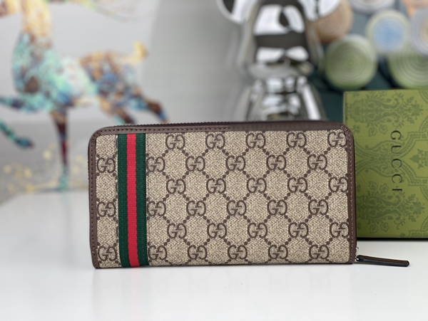 グッチ財布コピー背面デザイン